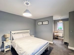 Photo 18- click for photo gallery